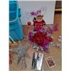 Image 3 : *Plastic Storage Tote with Lid, Various Christmas Decorations - PICK UP ONLY