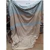 Image 1 : Comforter 73" x 60"