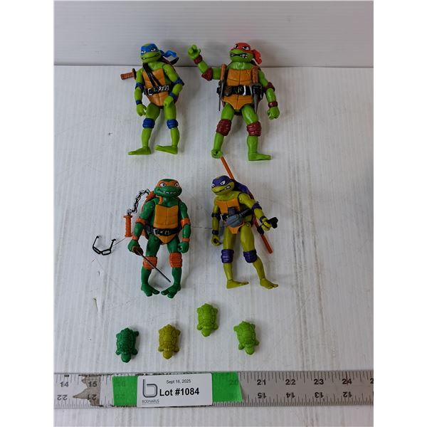 (4) TMNT Figurines Approx. 4"