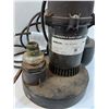 Image 2 : Mastercraft Submersible Sump Pump - CANNOT TEST, As Is