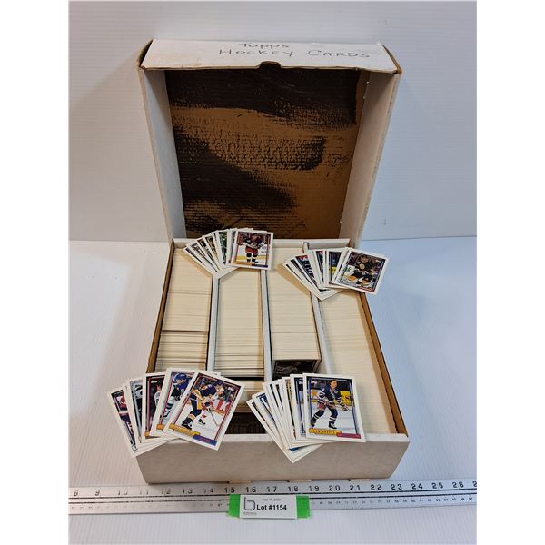 Topps NHL Hockey Trading Cards - 1990's Edition in Box