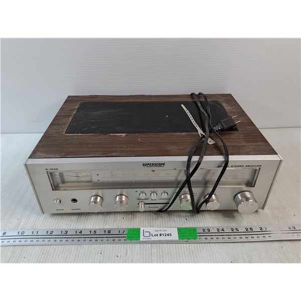 Vintage Superscore AM/FM Stereo Receiver - Powers On, As Is