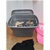 Image 5 : *Plastic Storage Tote with Lid 23" x 18" x 15", Various Clothes - Size S - L - Cannot Ship Tote