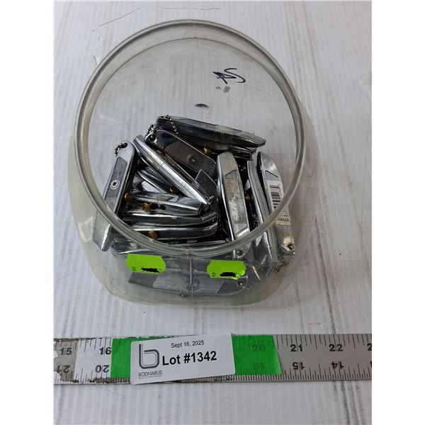 (24) Keychain Safety Knives