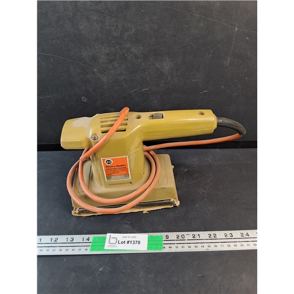 Vintage Black & Decker Finishing Sander - Powers On, As Is