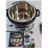 Image 3 : Instant Pot Pressure Cooker - Powers On