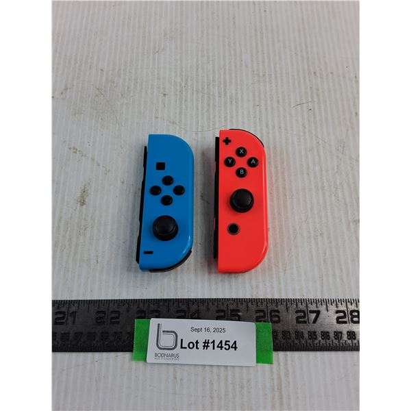 (2) Nintendo Controllers