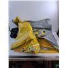 Image 1 : Wave Lite Yellow/Grey Inflatable Kayak with Carry Tote - PICK UP