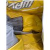 Image 2 : Wave Lite Yellow/Grey Inflatable Kayak with Carry Tote - PICK UP