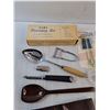 Image 3 : Acme Decorating Set Box, Meat Thermometer, Ice Cream Scoop, Fondue Sticks, Can Opener, Misc