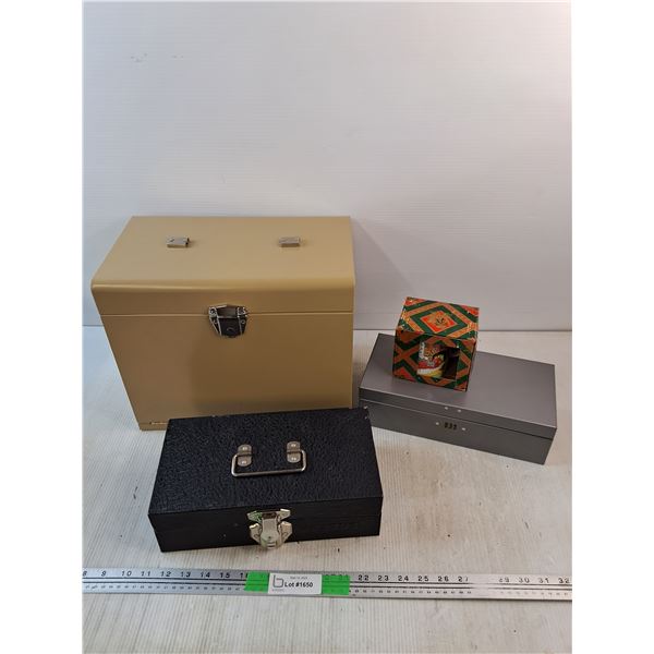 Key/Code Lock Metal Boxes, Christmas Ceramic Mug - No Keys/Codes Unknown