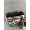 Image 4 : (2) Ceramic Black Plant Holders