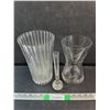 Image 1 : (3) Glass Vases