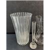Image 2 : (3) Glass Vases