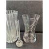 Image 3 : (3) Glass Vases