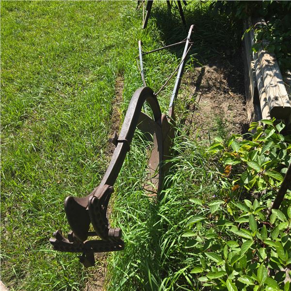 Walk Behind 1 Furrow Plow