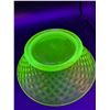 Image 4 : (2) Vintage Uranium Glass Salad Dining Bowls - 7" x 2"