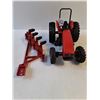 Image 3 : Scale Model 1/20 Massey Ferguson 4325 Tractor & Cultivator
