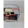 Image 2 : ERTL International 1066 5,000,000th Tractor- NIB