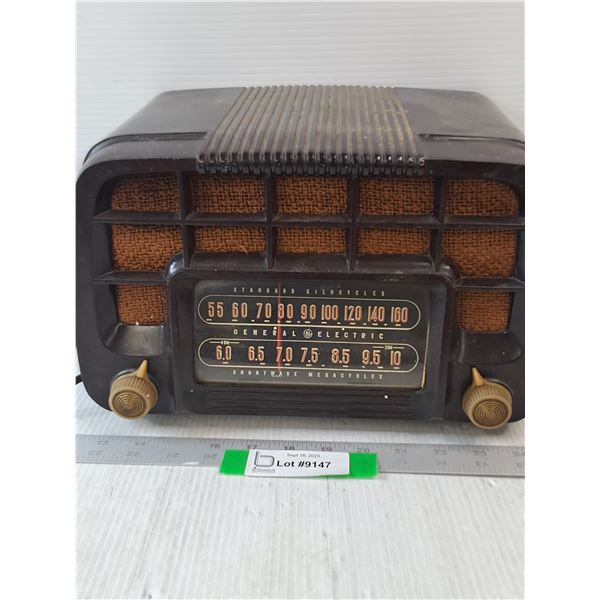 General Electric Radio- 12" x 7.5" x 8"- As Is