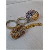 Image 5 : (5)Bracelets- Stone, Rhinestone
