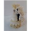 Image 4 : 1950/60s Wedding Cake Topper