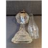 Image 2 : Vintage Oil Lamp - 20.5" High - PICK UP PREFERRED