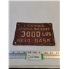 Image 1 : Vintage 1934 Saskatchewan "Licensed Gross Weight 3000 Lbs" License Plate