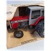 Image 2 : ERTL 1/20 Scale Massey Ferguson 698 Tractor With Cab
