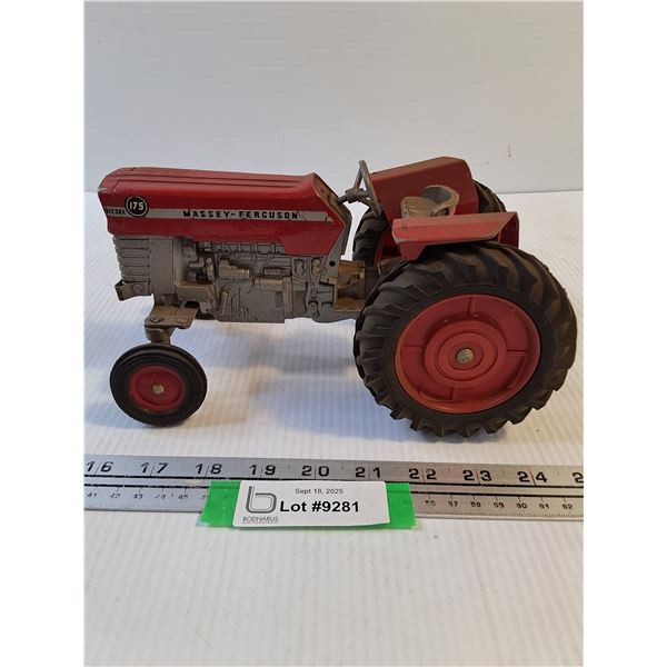 ERTL 1/20 Scale Massey Ferguson 175 Tractor