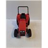 Image 3 : ERTL 1/20 Scale Massey-Ferguson 1433 Tractor