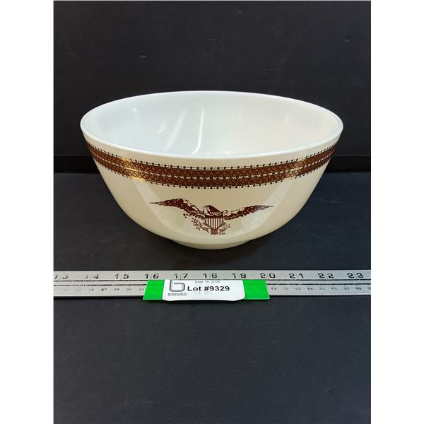PYREX Federal Eagle Mixing Bowl - 9.5" x 4.5"