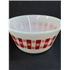 Image 3 : (2) Fire King Mixing Bowls - 8" x 4" - Red Gingham Pattern & Avocado Kitchen Pattern