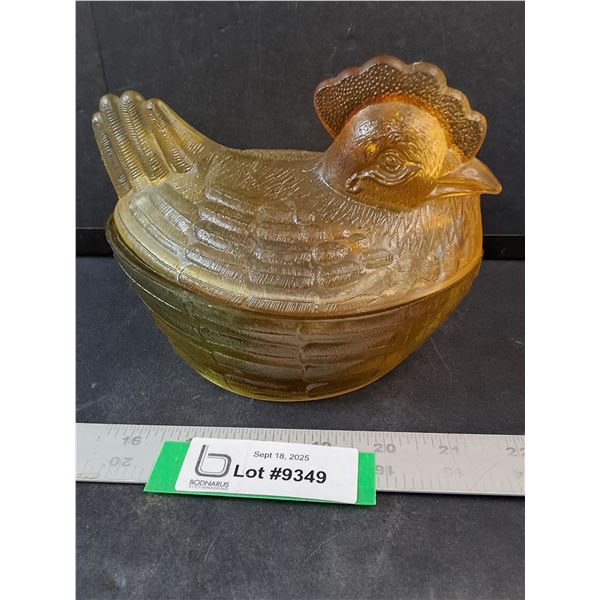 Vintage Golden Amber Glass Hen on Nest Covered Dish