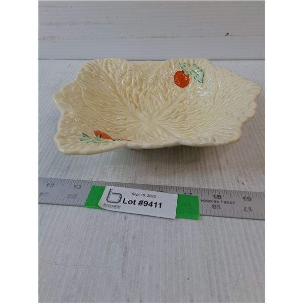 Beswick Ware Tomato Dish- 9" x 7.5" x 2"