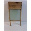 Image 5 : Economy Glass Hardware Co. Vintage Washboard - 12" x 24"