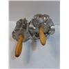 Image 4 : (2) Vintage Dough Rolling Pins/Cutters