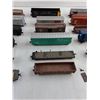 Image 3 : (18) HO Model CN/CP/UP/GN Train Cars