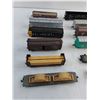 Image 4 : (18) HO Model CN/CP/UP/GN Train Cars