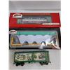 Image 2 : (4) HO Model Train Cars & Various Certificates