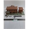 Image 1 : Model Train Diorama Train Station - Needs Some Repairs