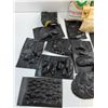 Image 3 : Assorted Rubber Terrain Pieces for Model Train Set Diorama, (3) Bags of Decor Sand - Sealed