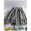 Image 4 : Assorted HO Model Train Track & Diorama Vehicles, Hobby Transformer - Untested