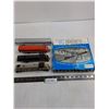Image 1 : (3) Model Train Engines & 1 Car, 47-Piece HO Pier Set