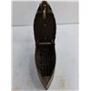 Image 4 : Antique Sad Iron - 8x8x4"