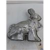 Image 2 : Kitchen Supply Aluminum Rabbit Mold - 10.5" High