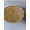 Image 5 : (2) Medalta Mixing/Serving Bowls