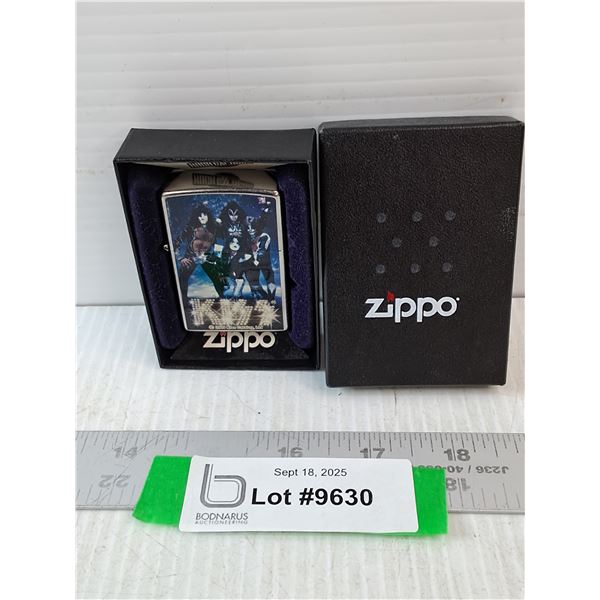 Zippo Kiss Lighter