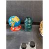 Image 4 : Salt & Pepper Shakers, Globe And Compass, Carnival Glass Dish, (2) Bud Vases