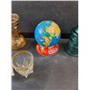 Image 7 : Salt & Pepper Shakers, Globe And Compass, Carnival Glass Dish, (2) Bud Vases